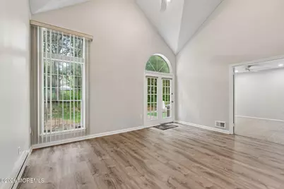 262 Daffodil Drive, Freehold, NJ 07728 - Photo 10