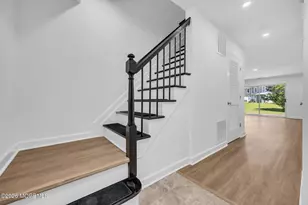 86 Holly Dr, Eatontown, NJ 07724 - Photo 2