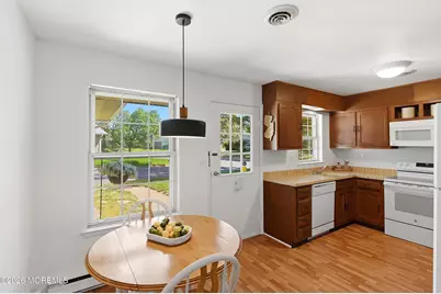 21 Cambridge Circle #B, Manchester Township, NJ 08759 - Photo 2