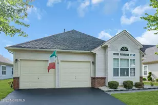 31 Provence Dr, Manchester Township, NJ 08759 - Photo 2