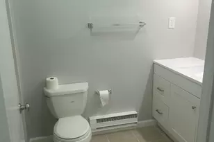 10 Pine Cluster Cir, Manalapan Township, NJ 07726 - Photo 8
