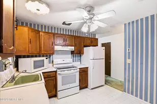 27 A Homestead Dr, Manchester Township, NJ 08759 - Photo 8