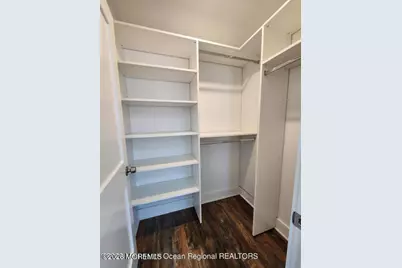 105 Summit Avenue, Belford, NJ 07718 - Photo 14