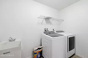 330 Princeton Court, Shrewsbury, NJ 07702 - Photo 28