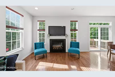 330 Princeton Court, Shrewsbury, NJ 07702 - Photo 8