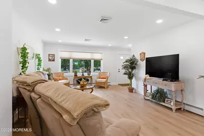16 Crescent Drive, Toms River Township, NJ 08757 - Photo 4