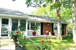 258 Jefferson Ct, Lakewood, NJ 08701 - Photo 1