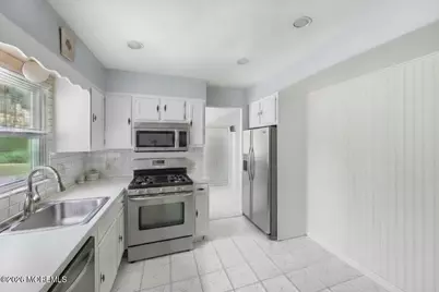 12 Villanova Road, Sayreville, NJ 08859 - Photo 4