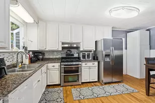 2605 Woolley Rd, Wall Township, NJ 07719 - Photo 4