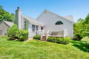 52 Skyline Dr, Lakewood, NJ 08701 - Photo 2