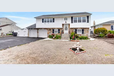 38 Tobago Avenue, Toms River Township, NJ 08753 - Photo 2