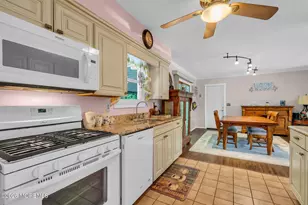 1028 Lucy Ln, Toms River Township, NJ 08753 - Photo 20