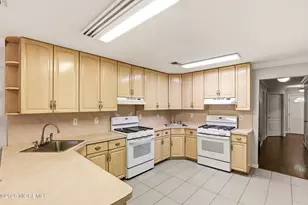 67 Whispering Pines Ln, Lakewood, NJ 08701 - Photo 12