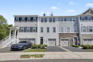 117 Beacon Ln, Eatontown, NJ 07724 - Photo 4