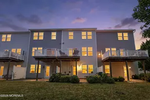 117 Beacon Ln, Eatontown, NJ 07724 - Photo 2