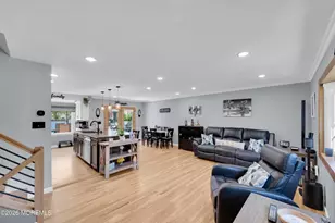 17 Eliot Rd, Manalapan Township, NJ 07726 - Photo 8