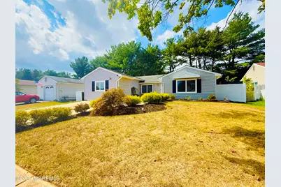 20 Long Road, Freehold, NJ 07728 - Photo 2