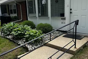 35 Cambridge Ct, Lakewood, NJ 08701 - Photo 2