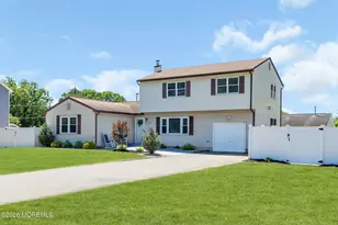 1332 Broadway Blvd, Toms River Township, NJ 08757 - Photo 2