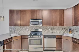 37 Sanz Town Rd, Lakewood, NJ 08701 - Photo 14