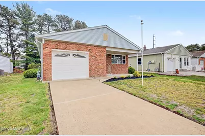 18 Camrose Street, Toms River Township, NJ 08757 - Photo 8