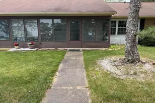 10B Yorkshire Ct, Manchester Township, NJ 08759 - Photo 2