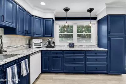 35 Lisa Drive, Hazlet Township, NJ 07730 - Photo 10