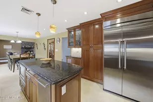 1 Cook Pl, Middletown, NJ 07748 - Photo 18