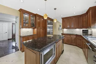 1 Cook Pl, Middletown, NJ 07748 - Photo 16