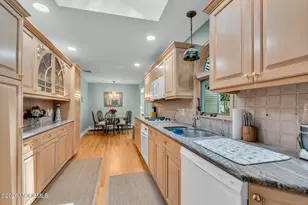 86 Laurel Dr, Fair Haven, NJ 07704 - Photo 6