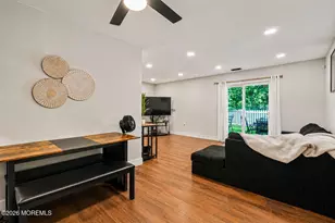 401 Wildflower Ct, Jackson, NJ 08527 - Photo 8