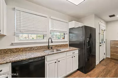 401 Wildflower Court, Jackson, NJ 08527 - Photo 4