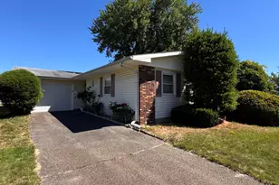 29 Robinson Rd, Brick, NJ 08724 - Photo 2