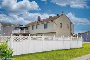 17 Fontainebleau Dr, Brick, NJ 08723 - Photo 4