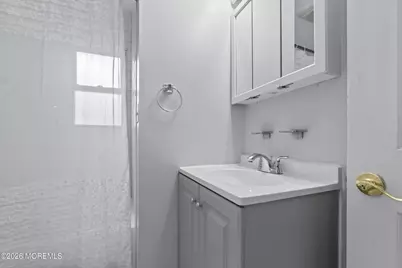 930 Woodmere Drive, Aberdeen Township, NJ 07735 - Photo 14