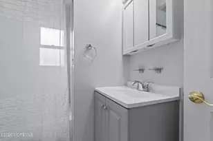 930 Woodmere Dr, Aberdeen Township, NJ 07735 - Photo 14