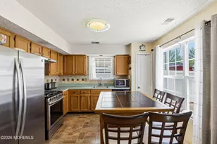 129 Hamlet Ct, Toms River Township, NJ 08753 - Photo 14