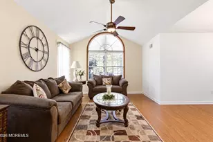 4 Rosewood Ct, Lakewood, NJ 08701 - Photo 10
