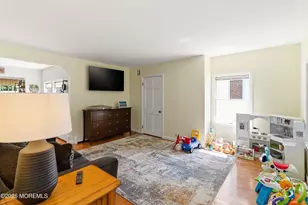 45 Compton St, Belford, NJ 07718 - Photo 6