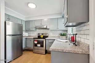115A Buckingham Dr, Lakewood, NJ 08701 - Photo 6