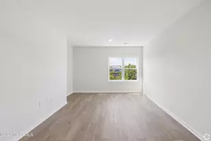 301 Memorial Dr, Neptune Township, NJ 07753 - Photo 14
