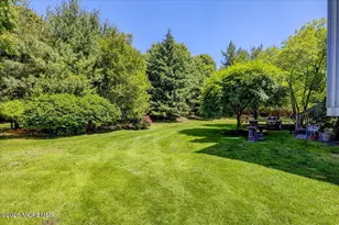 2 Richards Way, Holmdel, NJ 07733 - Photo 44