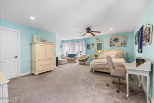 2 Richards Way, Holmdel, NJ 07733 - Photo 26