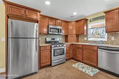 401 Walnut Street, Port Monmouth, NJ 07758 - Photo 6