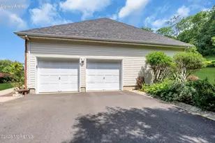 10 Timmons Hill Dr, Millstone Township, NJ 08535 - Photo 38