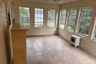 130 Skyline Dr, Lakewood, NJ 08701 - Photo 4