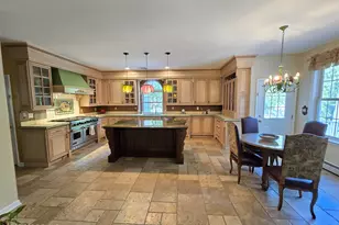 112 Beacon Hill Rd, Morganville, NJ 07751 - Photo 6