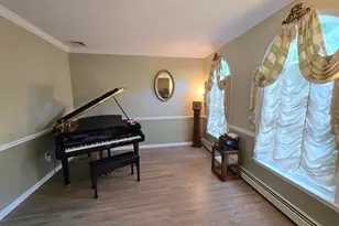 112 Beacon Hill Rd, Morganville, NJ 07751 - Photo 28