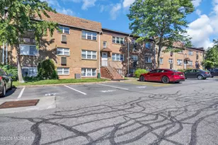 393 College Dr, Edison, NJ 08817 - Photo 18