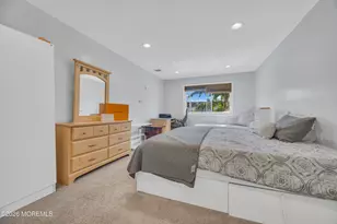 393 College Dr, Edison, NJ 08817 - Photo 16